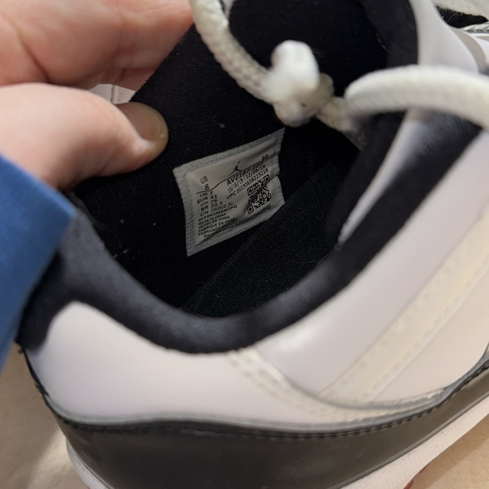 Air Jordan 11 Retro Low Concord Bred - Picture 6 of 7